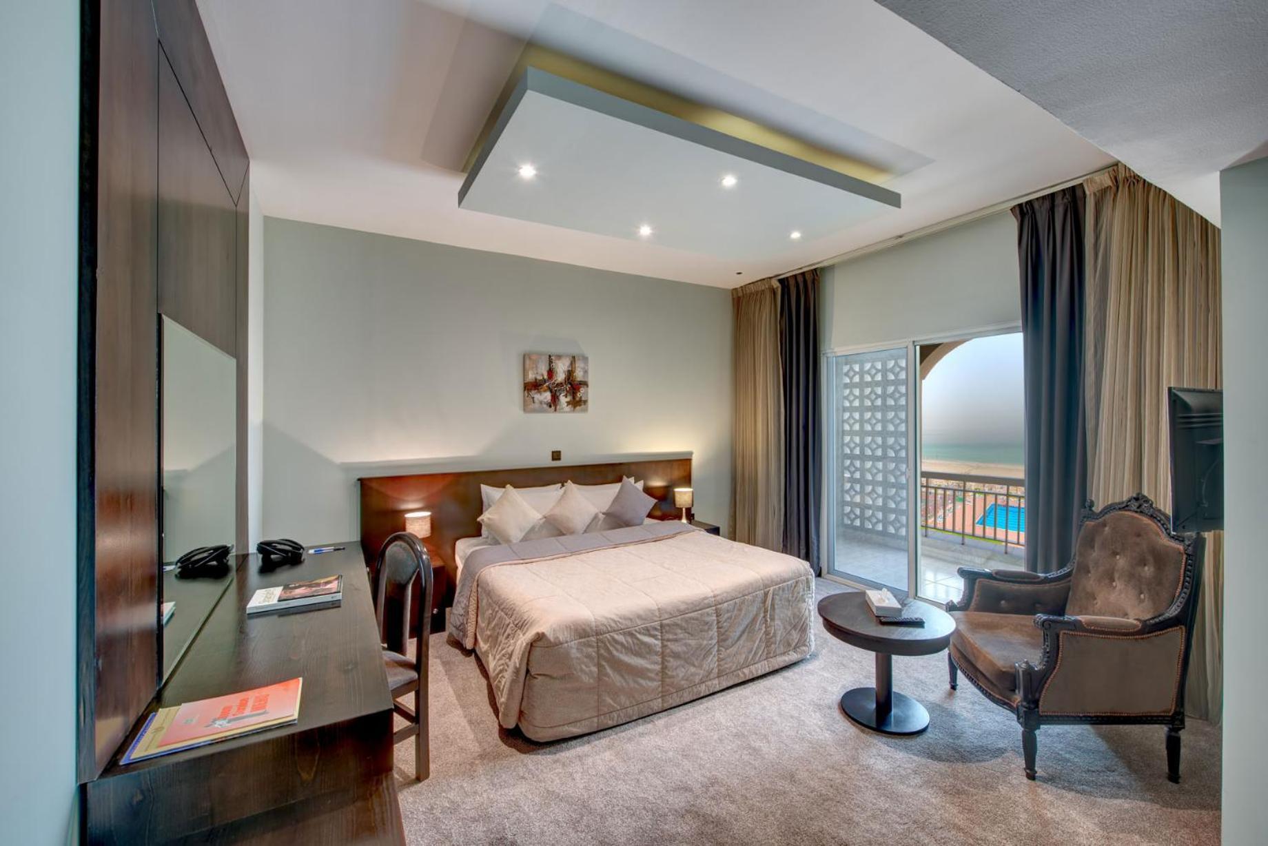 Sharjah Carlton Hotel Екстериор снимка